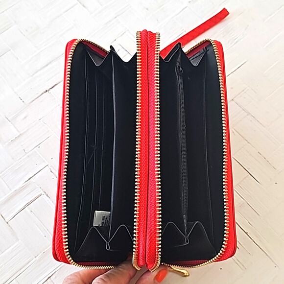 Unbranded Red Wallet w/Strap Two Compartments Credit Card Slots 7.5" x 4" x 2" - Picture 4 of 8